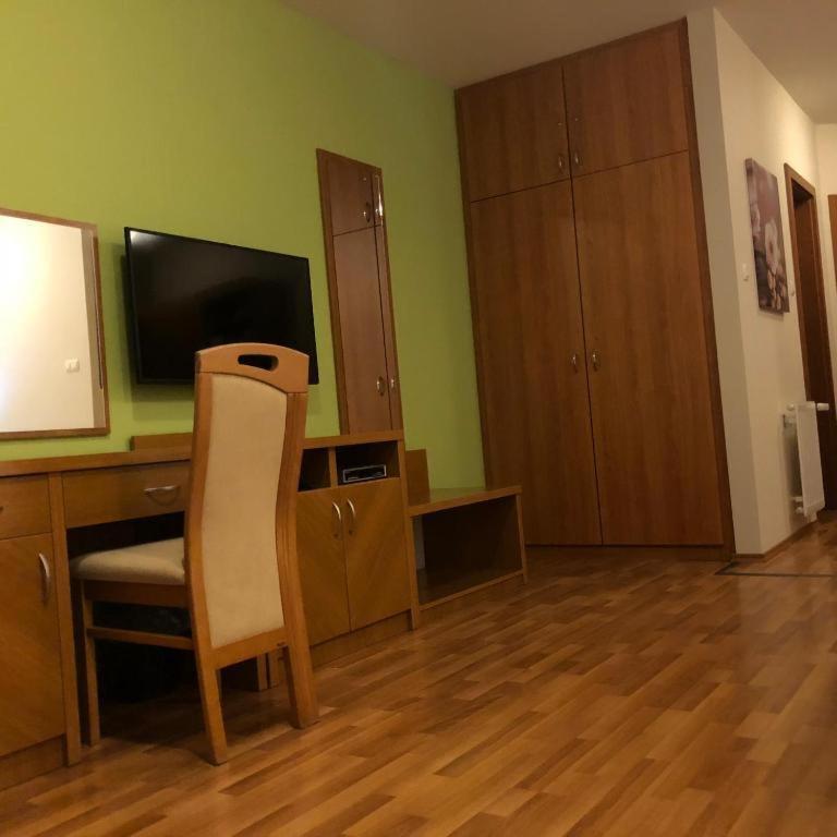 Rosemary Apartmanok, Rose, Lili, Mary1, Mary2 Hajdúszoboszló Buitenkant foto